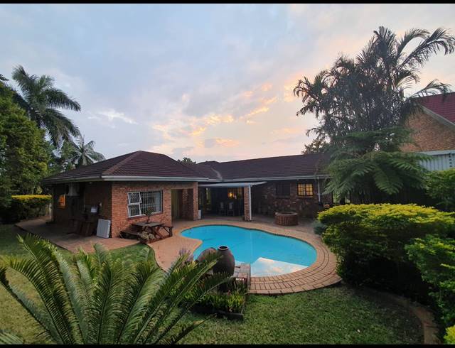 4 BEDROOM HOUSE SOLD IN MEER EN SEE